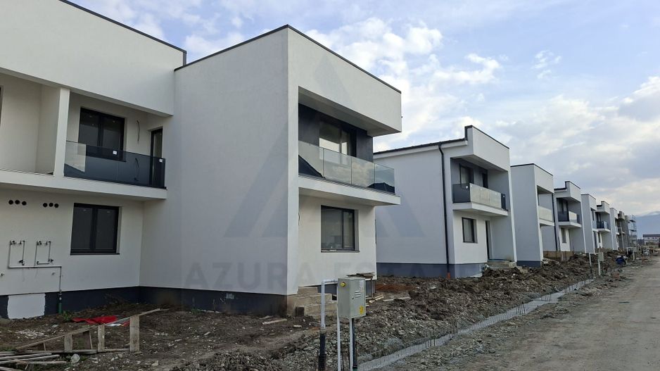 Casa moderna 4 camere 2 bai 2 balcoane si teren 140 mp in Arhitectilor - Poză 1