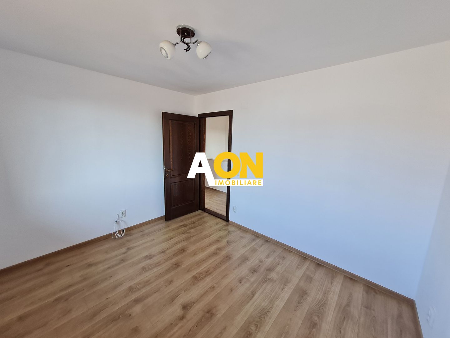 Inchiriere casa 4 camere - Poză 15