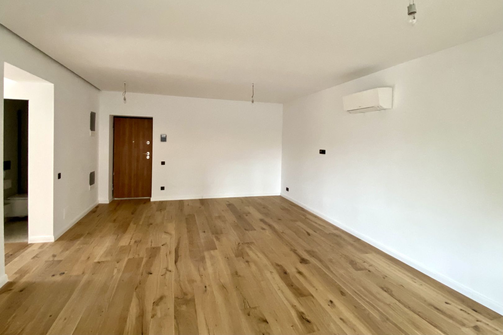 Apartament disponibil imediat 3 camere, în zona Aviației - Poză 2