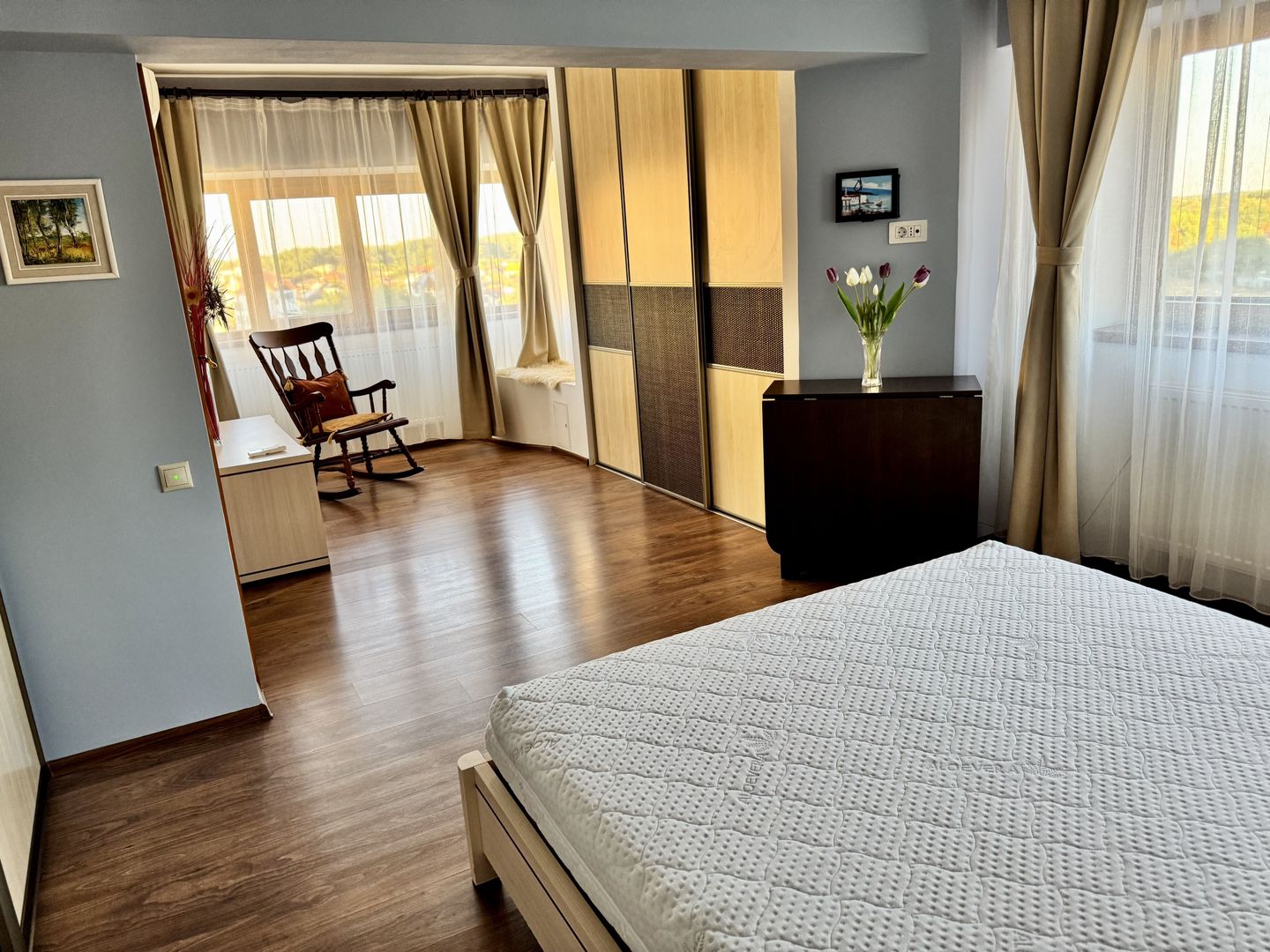 APARTAMENT SPATIOS SI LUMINOS - Poză 17