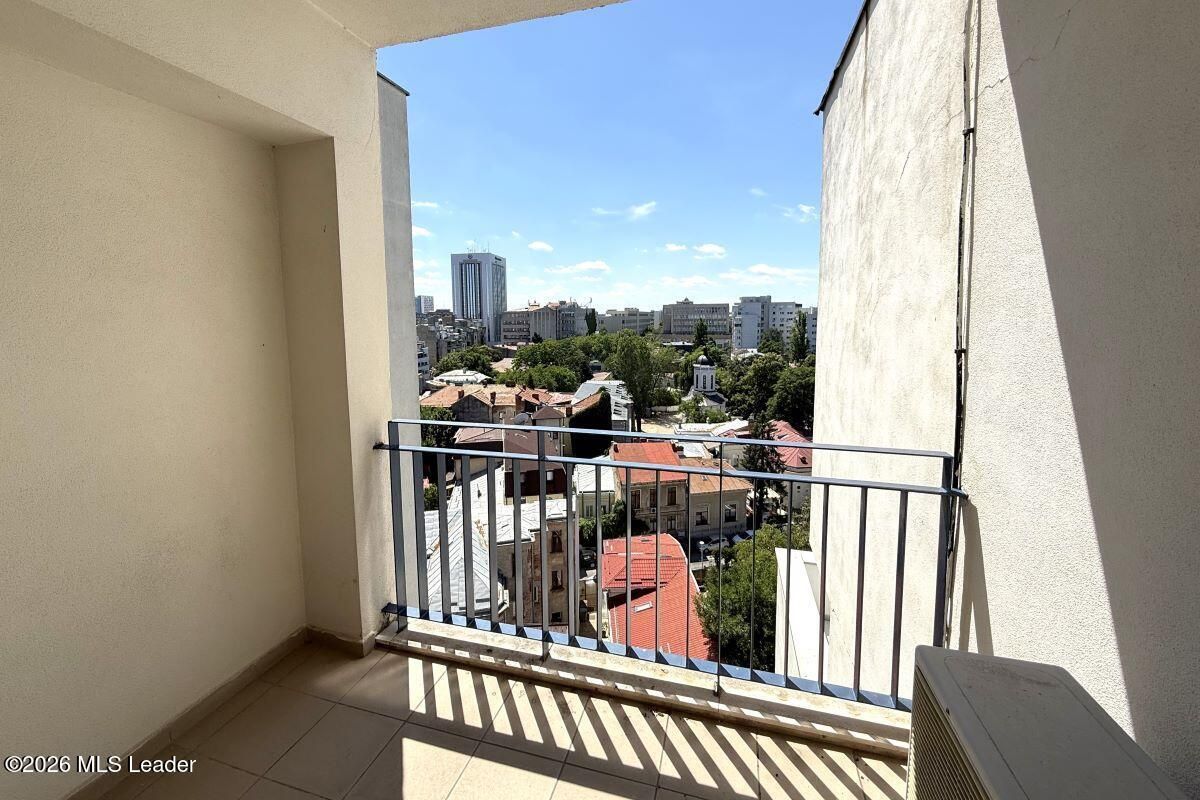 Polona - Duplex 256 mpu, 6 camere, etaje 6+7, panorama, terase 52 mp - Poză 15