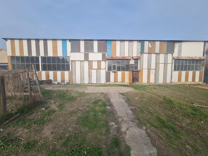 Hala de inchiriat - str Traian - SU 340 mp si teren liber 2000 mp - Poză 1