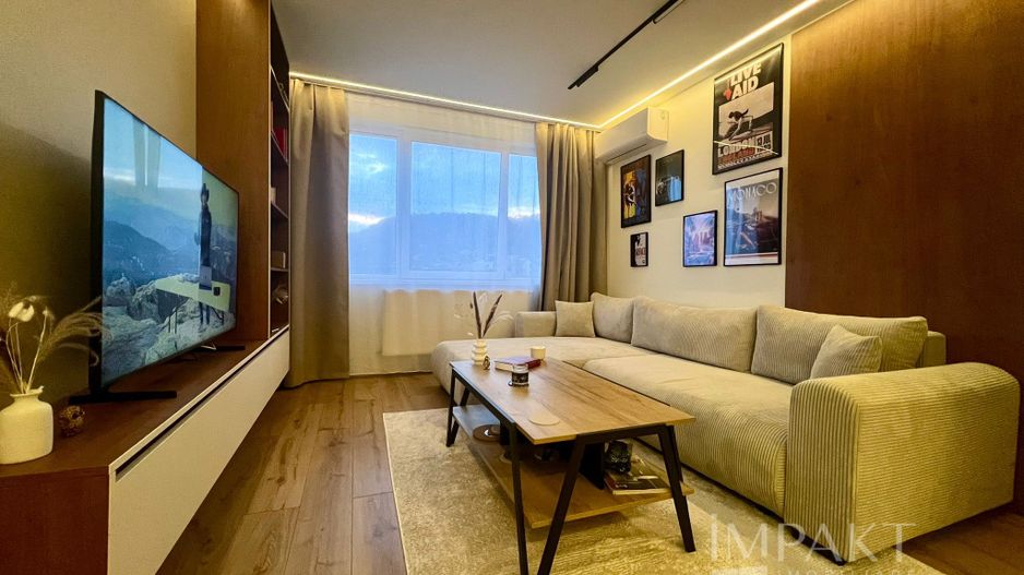 Apartament modern cu view spectaculos - Poză 1