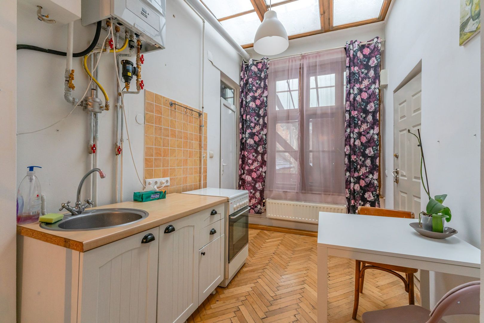 Apartament cu 2 camere complet mobilat – zona Livada Poștei - Poză 2