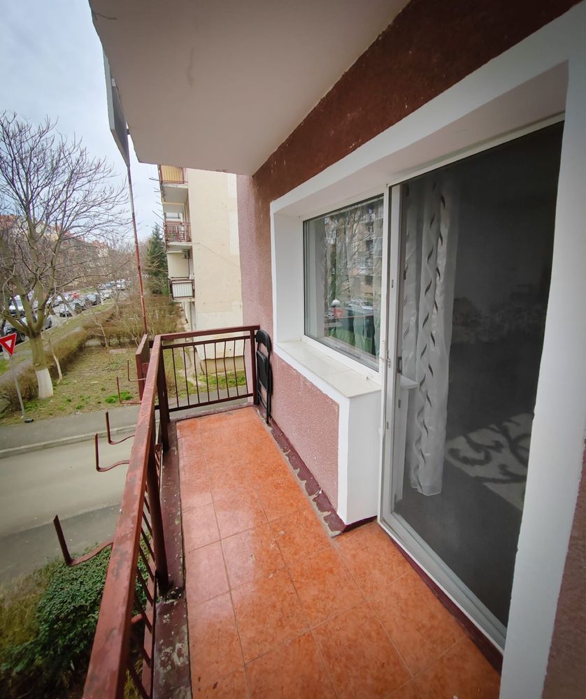 BRASADAS vinde ap 2 cam etaj 1/4 in Carpati 2. - Poză 3