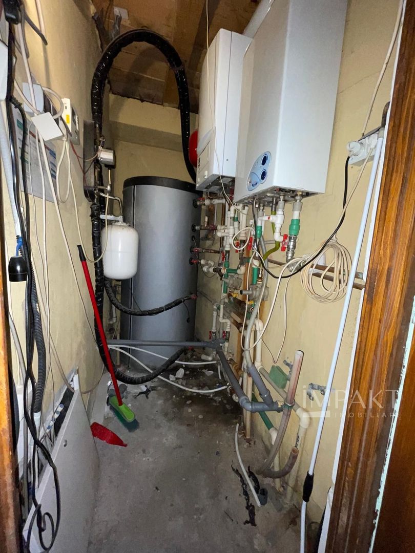 Clădire ultracentrală ideală pentru investitie! - Poză 6