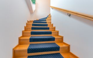 Pensiune Râșnov, 13 camere plus locuință proprietar, zonă Cetate - Poză 43