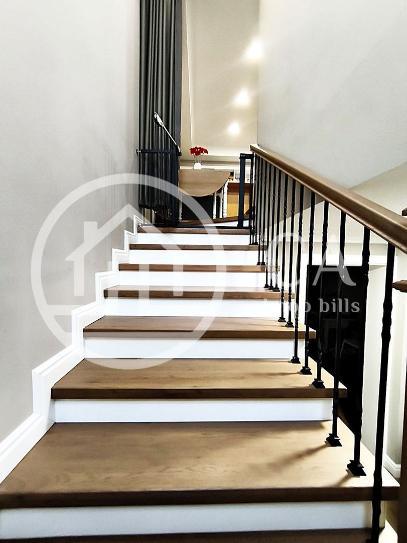 Casă de vânzare cu 5 camere în zona de Dealuri, Oradea - Poză 12