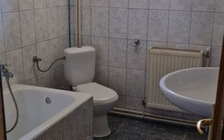 CASA DE VANZARE IN BUSTENI- POIANA TAPULUI - Poză 18