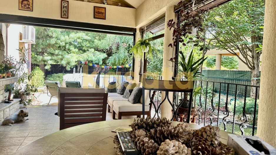 Vila care redefinește echilibrul între rafinament, spațiu și liniște - Poză 3