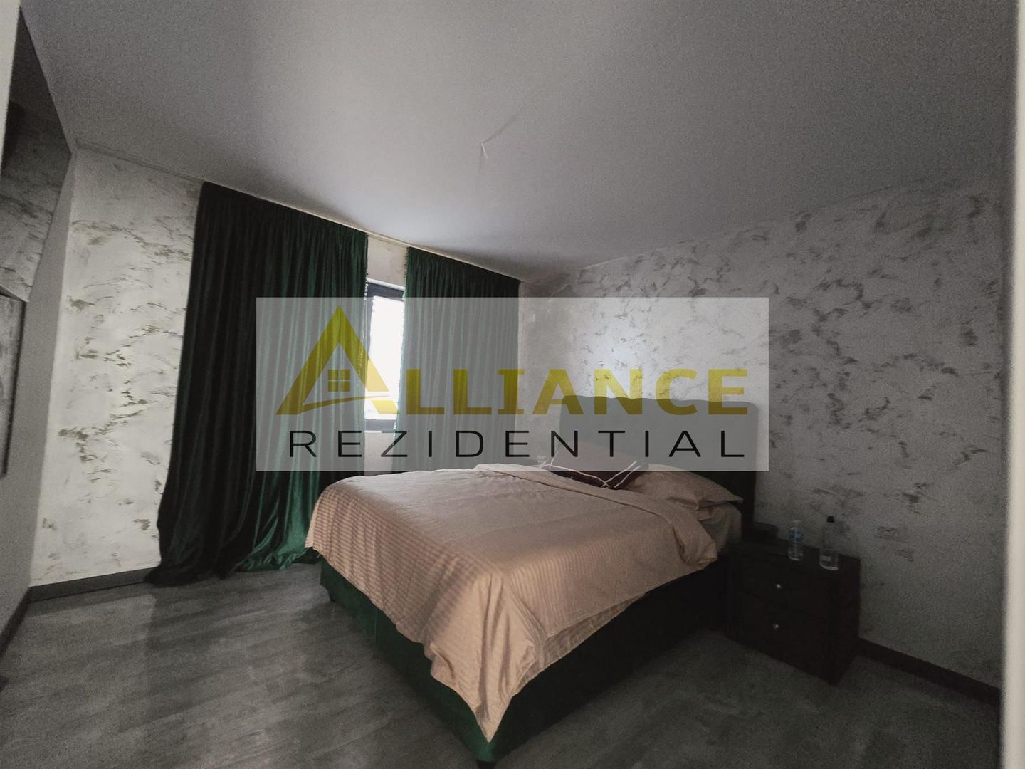 CASA - CARTIERUL NOU COMUNA BERCENI - 334mp TEREN - 115.000â¬ - Poză 5