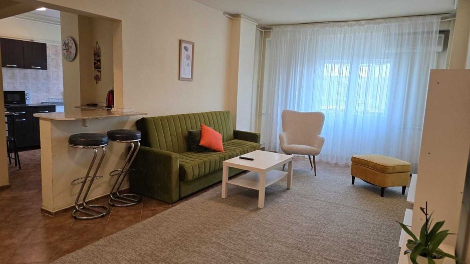 Vanzare ap 2 camere zona restaurante bd. Decebal vedere pe bulevard - Poză 1