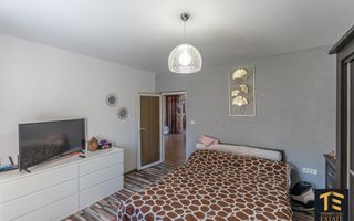 Casă P+M Năvodari | 6 camere | Curte superb amenajată - Poză 13