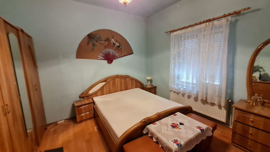 Apartament 2 camere curte comuna/2 proprietari in curte - Poză 3