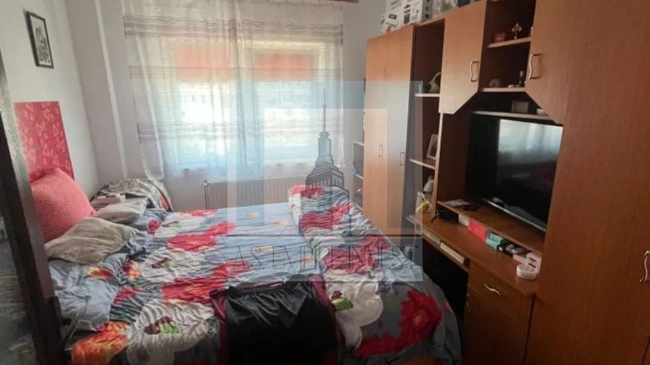 Apartament 3 camere - zona Bartolomeu - Poză 2
