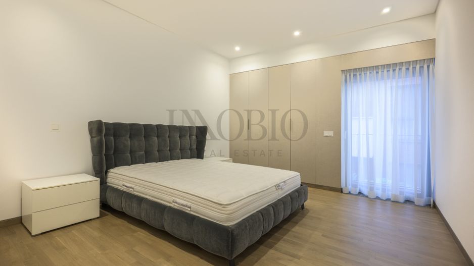 Reședință Exclusivistă cu 5 Camere | 201 mp | Terasă 25 mp - Poză 17