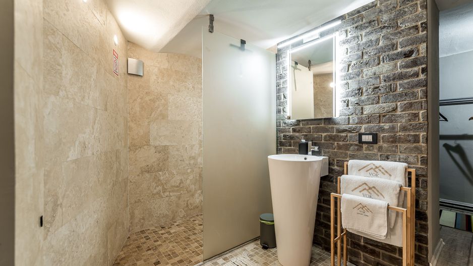 Apartament ultracentral | parter | mobilat și utilat - Poză 9