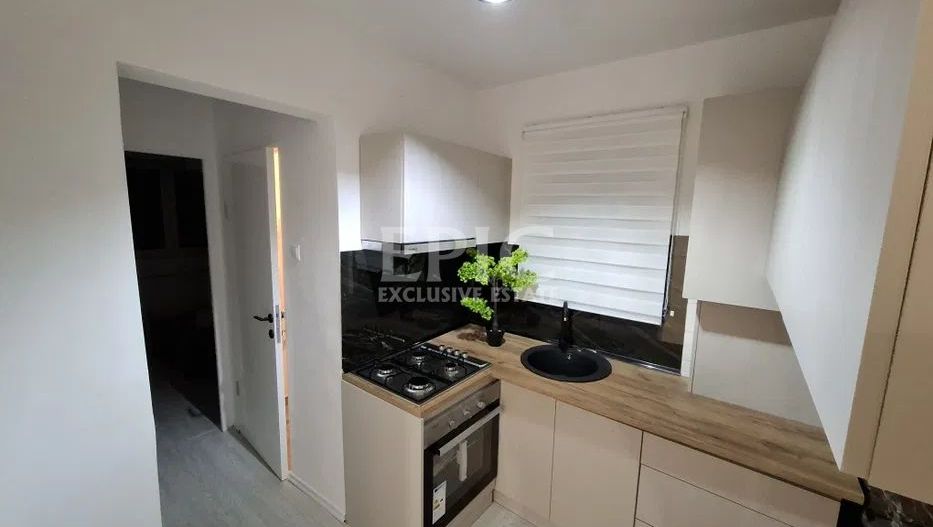 3 camere/Renovat/ Mobilat-Utilat Modern / Etajul 4/ Zona Dâmbu - Poză 4