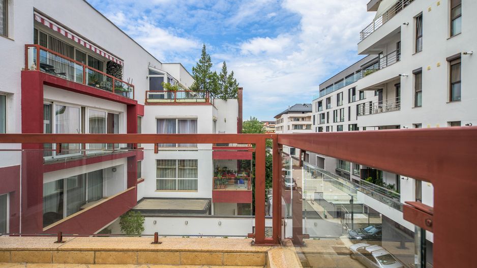 4 camere| semineu| piscina interioara | sauna | sala de sport| parcare - Poză 34