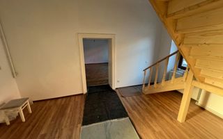 Apartament la casă de vânzare – str. Crișanei, Sibiu  - Poză 5