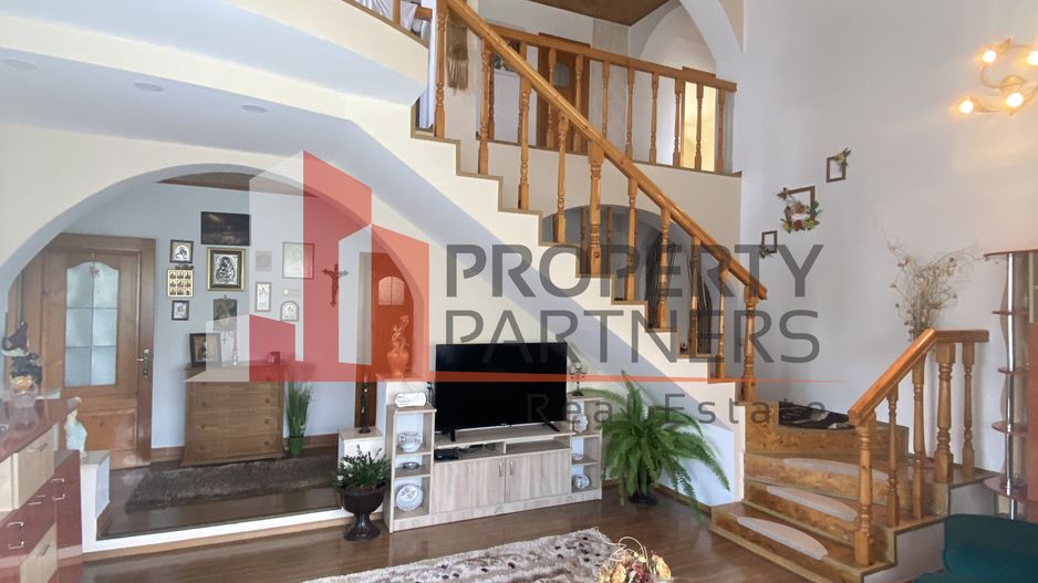 Casa deosebita Ghimbav - Poză 14