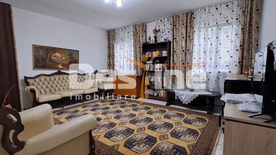 LUNCA CETATUII, CASA individuala , 8 CAMERE - Poză 2