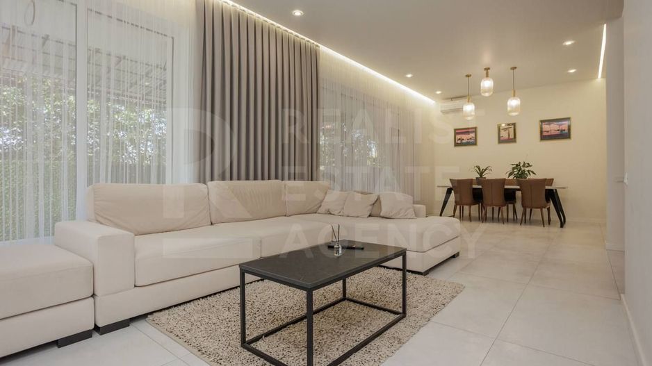 Vânzare, casă modernă 2 nivele, 200 mp + 5 ari șos. Hîncești, Centru - Poză 7
