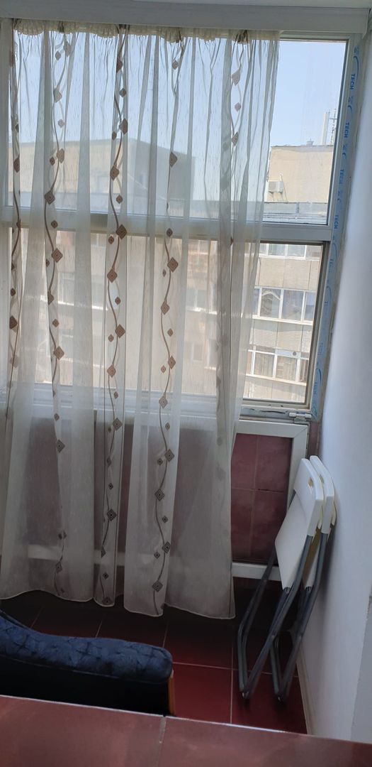 🏢 De închiriat: Garsonieră deosebită în Zona Tineretului - Poză 4