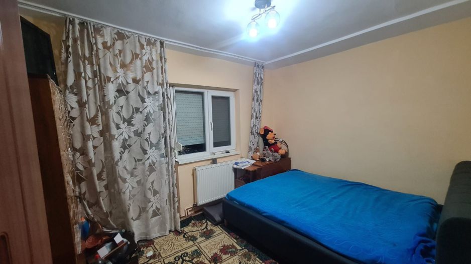 Apartament spatios cu 4 camere, 2 balcoane – Marghita, zona Penny - Poză 9