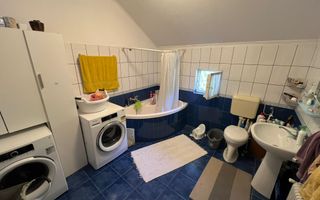 Casă spațioasă cu 2 apartamente, acces din 2 străzi – zona Lipovei - Poză 13
