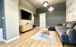 Elegant, finisaje premium, locație deosebita - 3 camere  în Bălcescu - Poză 8