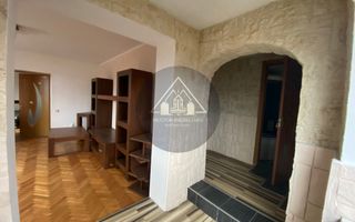 Casă cu 5 camere, Medias - Poză 6