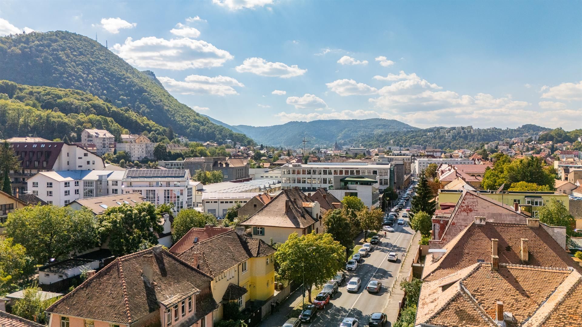 Oportunitate unica | Ap 3 camere cu 105 m utili | Priveliste | Curte Central Brasov - Poză 7