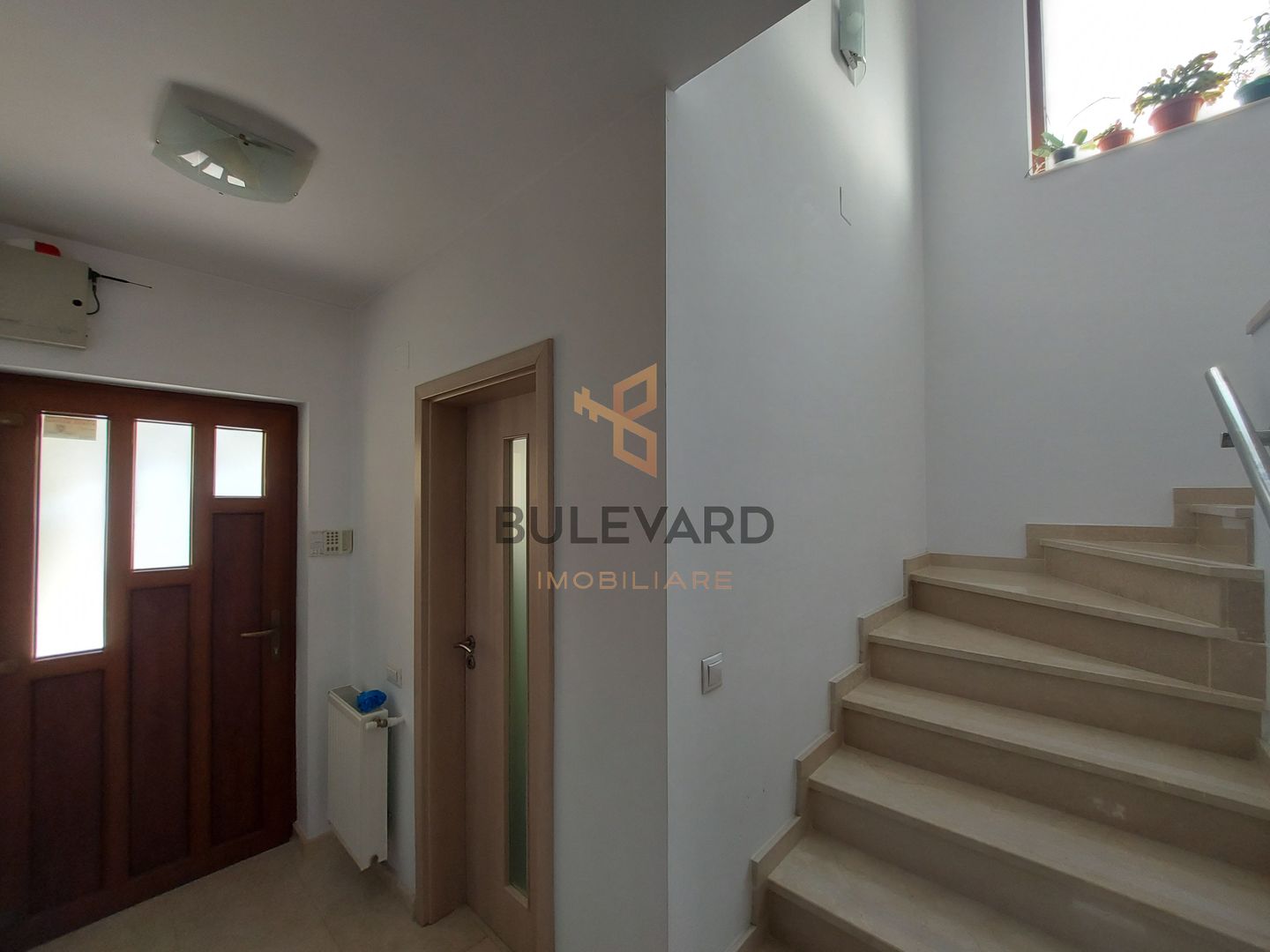 Casa de tip duplex, zona strazii Tautiului! - Poză 14