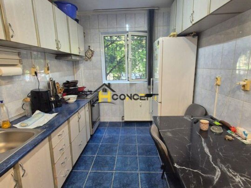 Alea Tomesti 3 camere decomandat Sector 4 - Poză 2