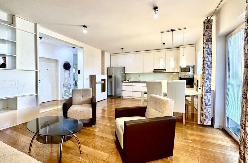 Apartament elegant -curte proprie - garaj - Poză 13