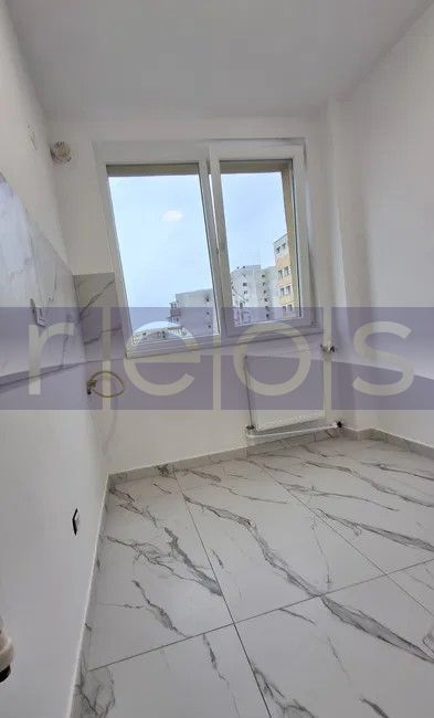 Vanzare apartament complet renovat | Teiul Doamnei - Poză 2