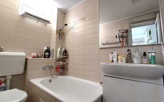 Casa de vanzare,curte individuala, centrala, in Andronache, Gherghitei - Poză 10