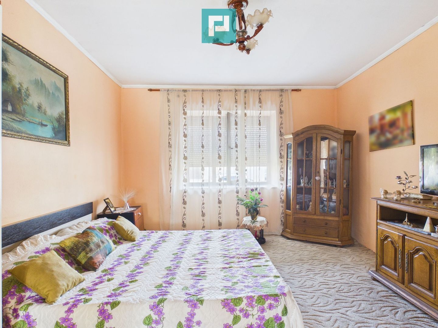 Casă cu 3 camere din văiugă în Macea - Poză 5