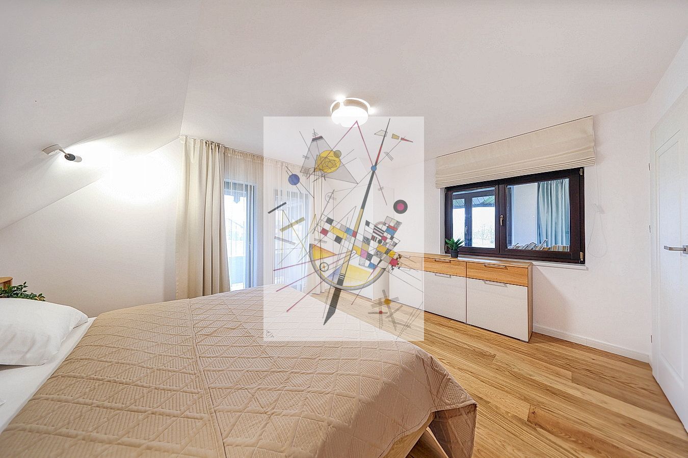 Proprietate Deosebita - Poză 47