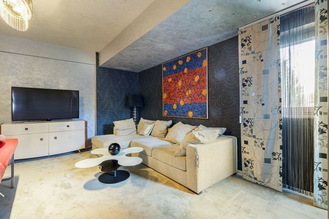 Resedinta premium| Teren de tenis | Piscină încălzită | Infrastructură completă! - Poză 9