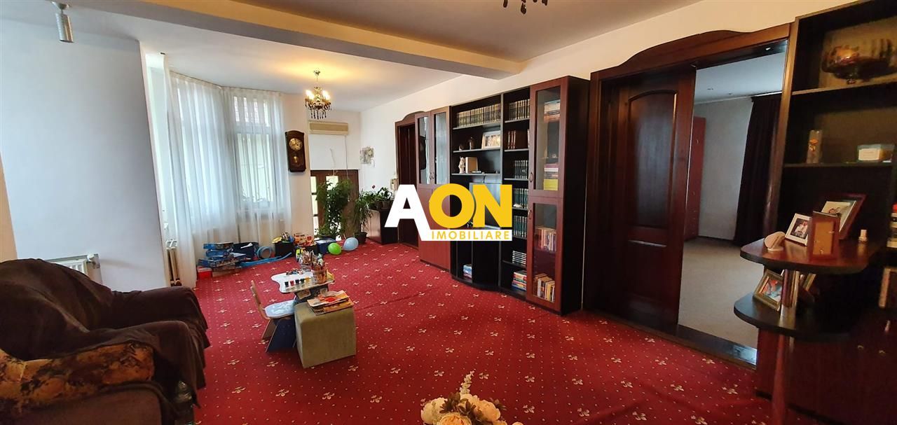 Casa 5 camere cu garaj 1043 mp teren zona Maieri - Poză 6