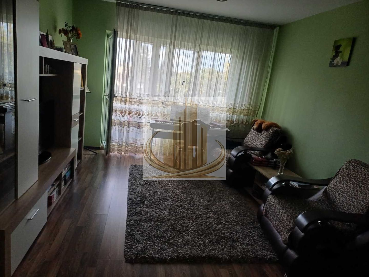 Vand apartament 3 camere doua bai, doua balcoane - Poză 1