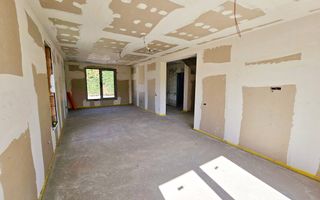 Casa noua, 4 camere, 700 mp teren, toate utilitatile, Micesti - Poză 9