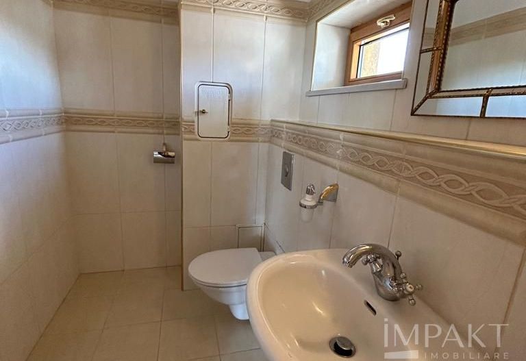 Vila individuala de lux de inchiriat, in cartier Gruia aproape de Cetatuie! - Poză 27