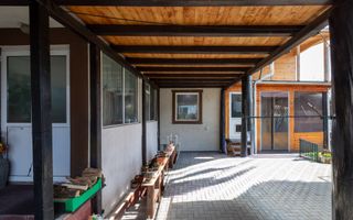 Clădire și teren de investiție, central Roman - Poză 62