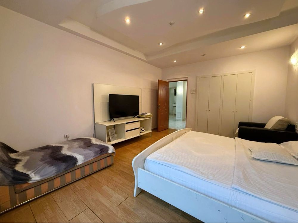 Apartament 3 camere Universitate 80mp - Poză 3