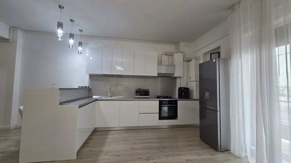 Apartament 2 camere si loc de parcare - Poză 4
