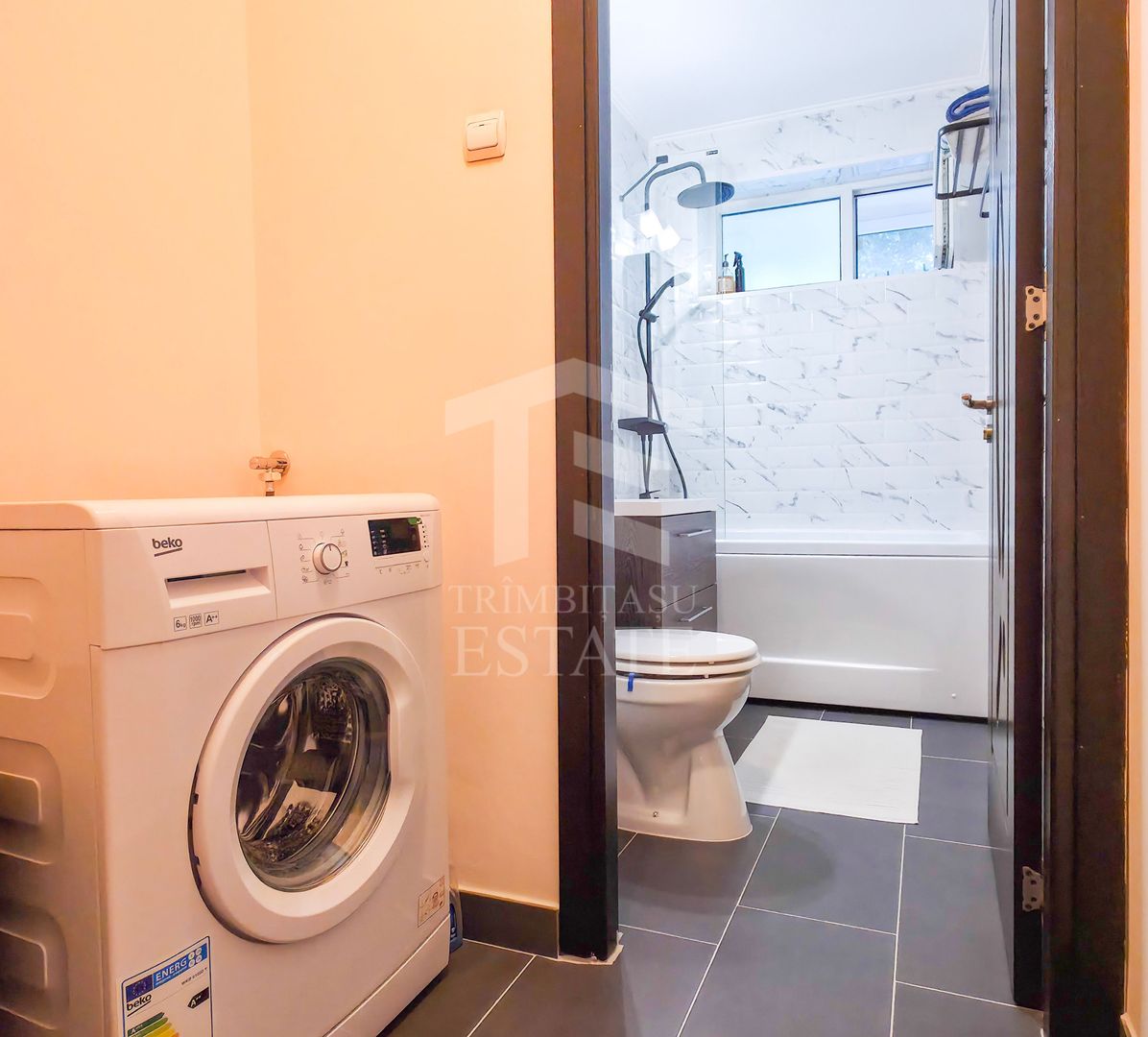 Apartament spațios de 3 camere cu loc de parcare inclus - Poză 9