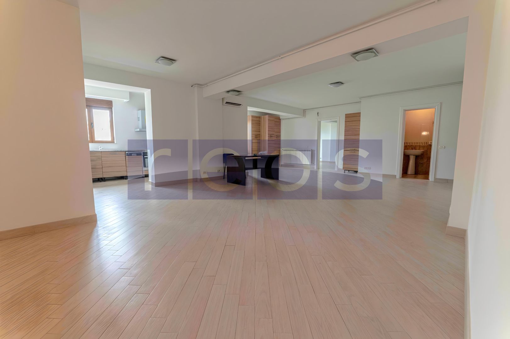 VANZARE | 3 CAMERE | PIAȚA DOROBANTI - Poză 2